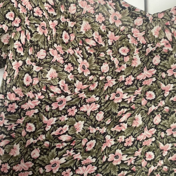 Missguided Black Floral Print Milkmaid Split Midaxi Dress - Picture 3 of 7